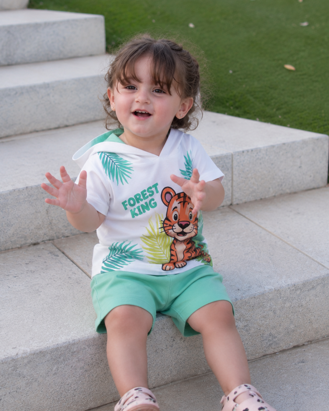 Forest kind newbon short set a mini wear kis clothing brand in pakistan 
